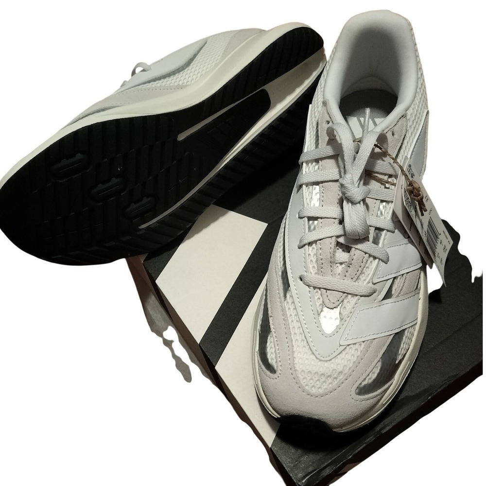 Adida Light Blaze J (‎ youth) White Silver Unisex Size 7 Sneakers 
NEW in Box